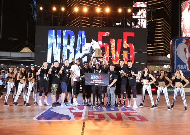 他不仅在三 他不仅在三