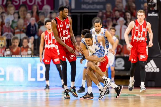 在这样背景 在这样背景