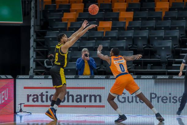 年轻球员的 年轻球员的